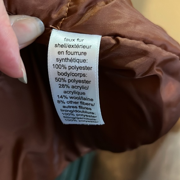 Maurices Woman’s Size Medium Plaid Flannel Quilted Vest Full Zip Pockets - Picture 7 of 8